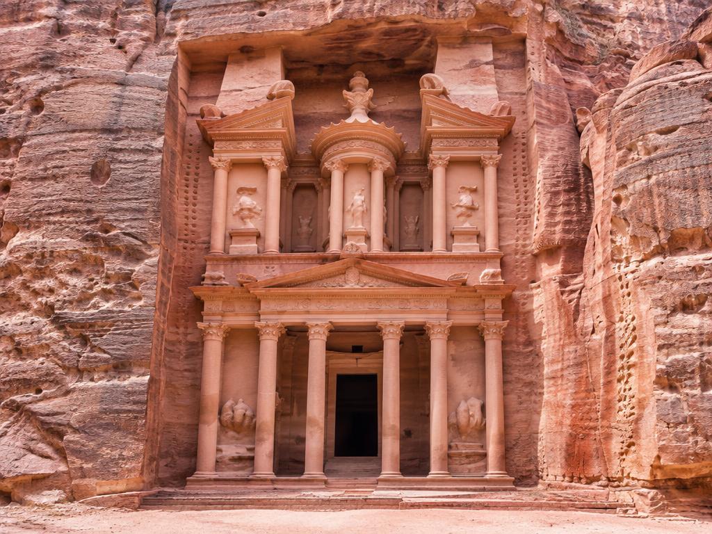 Illustrated landmark for question 5